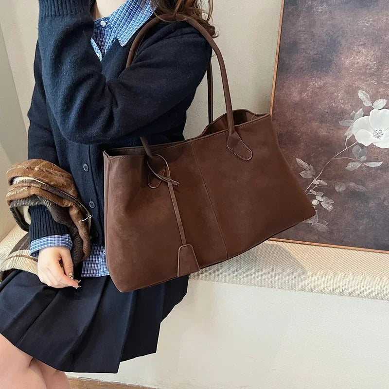 Averly Luxe Bag